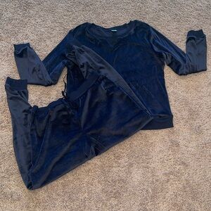 Honeydew velour long sleeve top and jogger pj set